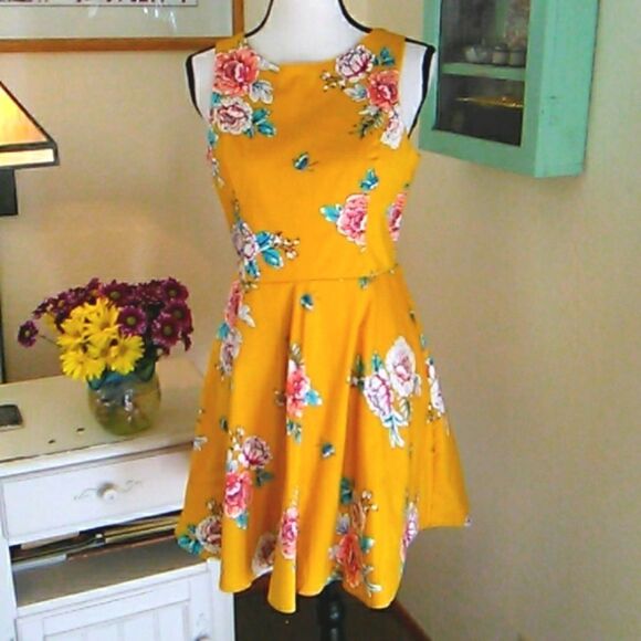 Bailey Blue Bright Mustard Yellow Dress - Picture 1 of 12